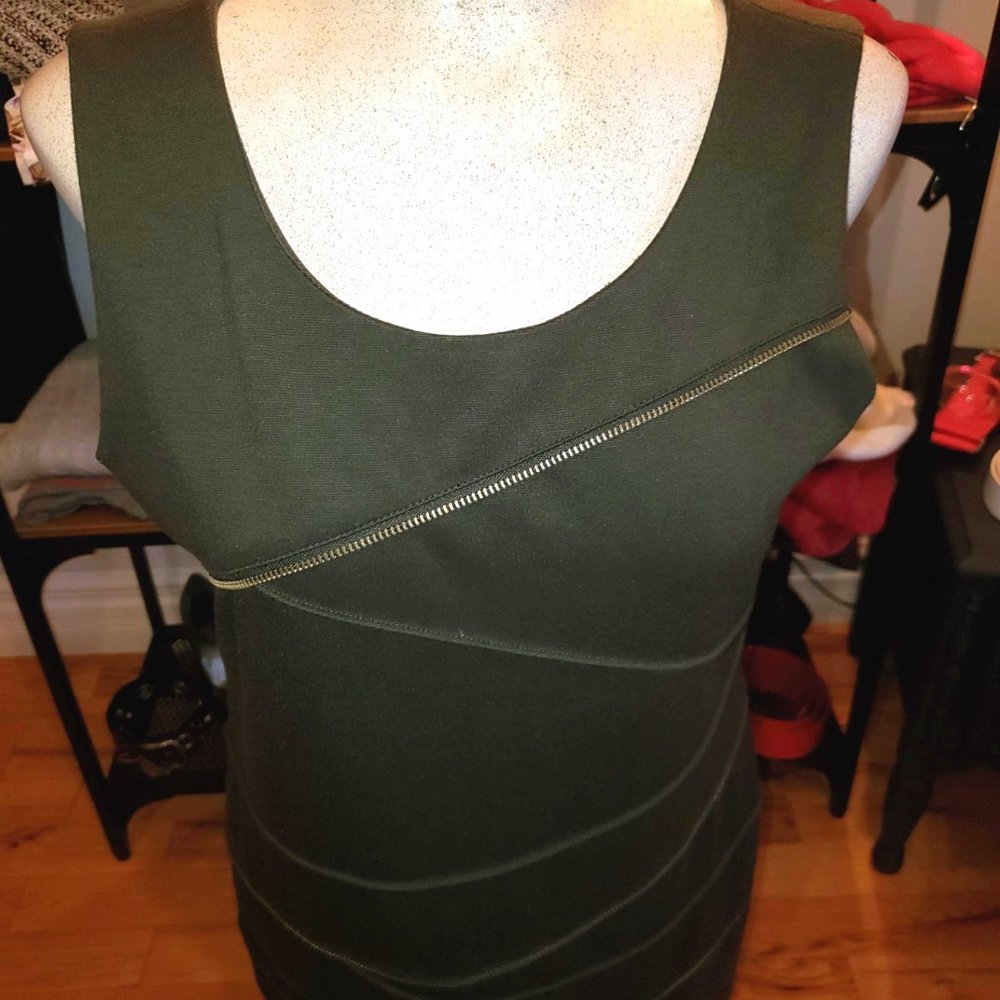 green dress size 10